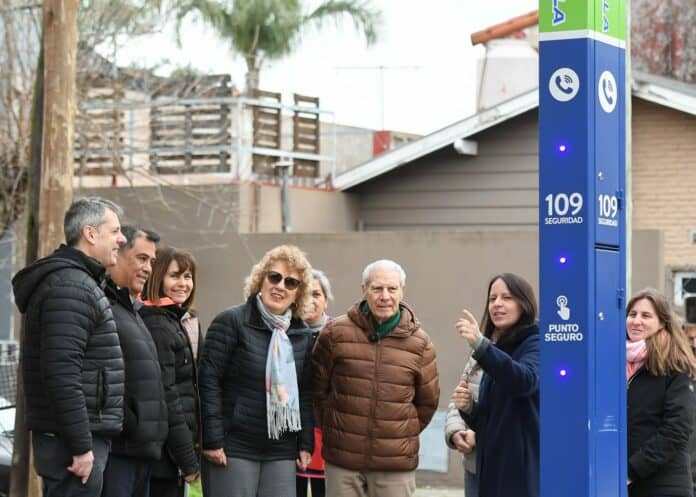 Vicente L&oacute;pez ya instal&oacute; 204 Puntos Seguros para combatir el delito y asistir a los vecinos en casos de emergencias